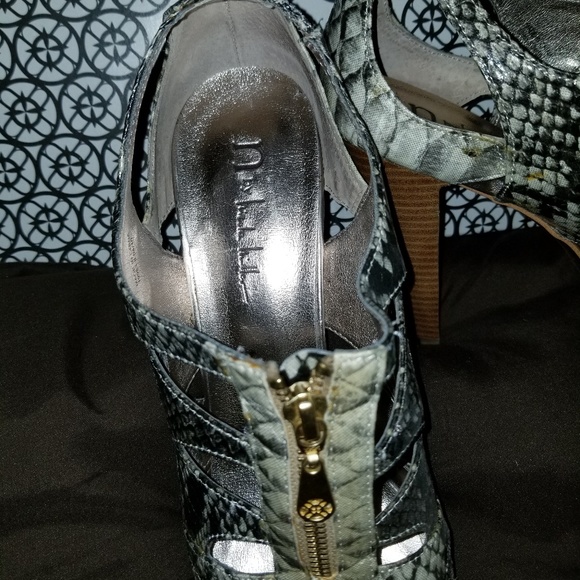 👠PRE-LOVED👠 Nicole Miller Sandals - Picture 5 of 5